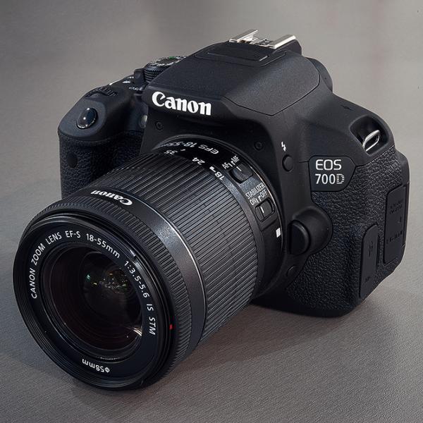 Продаю фотоаппарат Canon 700d